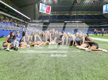 Thumbnail 1 in McCallum vs. Calallen (UIL 5A Quarterfinal) photogallery.