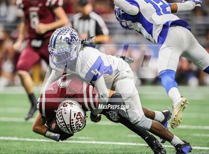 Thumbnail 3 in McCallum vs. Calallen (UIL 5A Quarterfinal) photogallery.