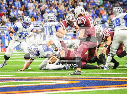 Thumbnail 2 in McCallum vs. Calallen (UIL 5A Quarterfinal) photogallery.