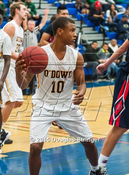 Thumbnail 1 in Dublin vs. Bishop O'Dowd (Prep 2 Prep Tip-Off Classic) photogallery.