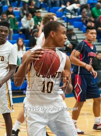 Thumbnail 2 in Dublin vs. Bishop O'Dowd (Prep 2 Prep Tip-Off Classic) photogallery.