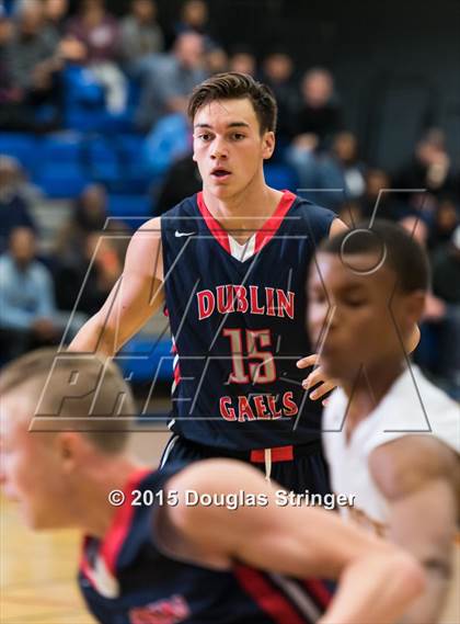 Thumbnail 1 in Dublin vs. Bishop O'Dowd (Prep 2 Prep Tip-Off Classic) photogallery.
