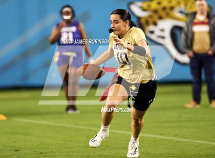 Thumbnail 2 in Buchholz vs Gainesville  (Jaguars Preseason Classic) photogallery.