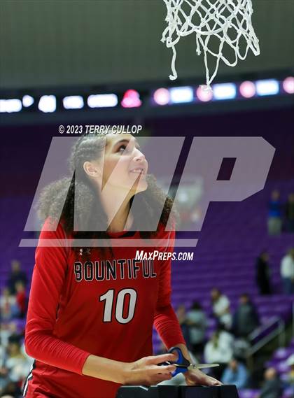 Thumbnail 1 in Springville vs. Bountiful (UHSAA 5A Final) photogallery.