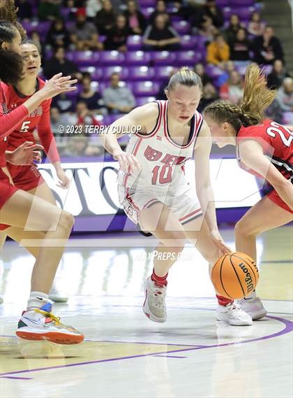 Thumbnail 1 in Springville vs. Bountiful (UHSAA 5A Final) photogallery.