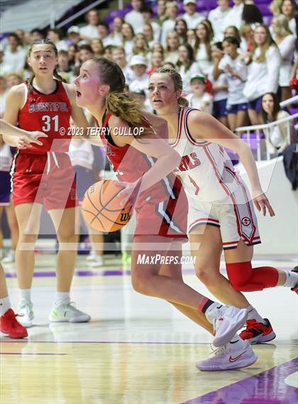 Thumbnail 2 in Springville vs. Bountiful (UHSAA 5A Final) photogallery.
