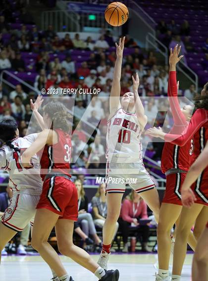 Thumbnail 3 in Springville vs. Bountiful (UHSAA 5A Final) photogallery.