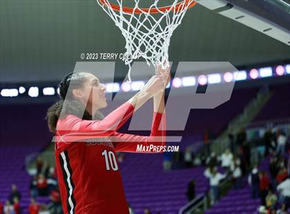 Thumbnail 2 in Springville vs. Bountiful (UHSAA 5A Final) photogallery.