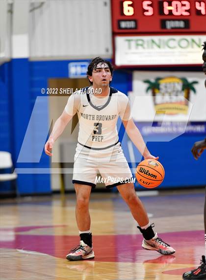 Thumbnail 2 in Bishop Snyder vs North Broward Prep (Sunbash Tournament) photogallery.