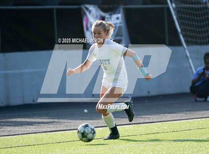 Thumbnail 3 in Greater Atlanta Christian vs. Lovett photogallery.