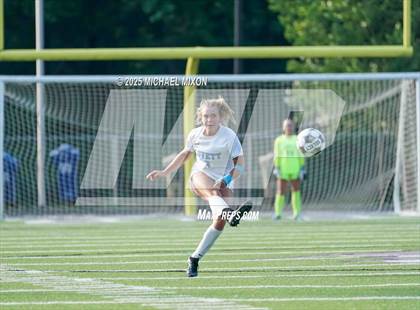 Thumbnail 2 in Greater Atlanta Christian vs. Lovett photogallery.