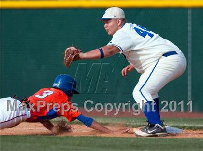 Thumbnail 3 in Parkwood vs. Marvin Ridge (NCSHAA 3A West Semifinal) photogallery.