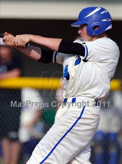 Thumbnail 2 in Parkwood vs. Marvin Ridge (NCSHAA 3A West Semifinal) photogallery.