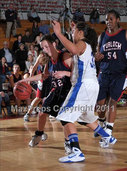 Thumbnail 1 in Brookside Christian vs Turlock Christian (CIF SJS D5 Semifinals) photogallery.