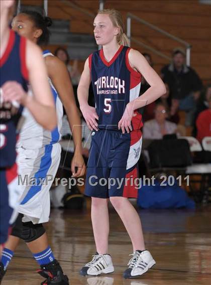 Thumbnail 3 in Brookside Christian vs Turlock Christian (CIF SJS D5 Semifinals) photogallery.