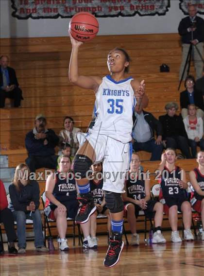 Thumbnail 2 in Brookside Christian vs Turlock Christian (CIF SJS D5 Semifinals) photogallery.