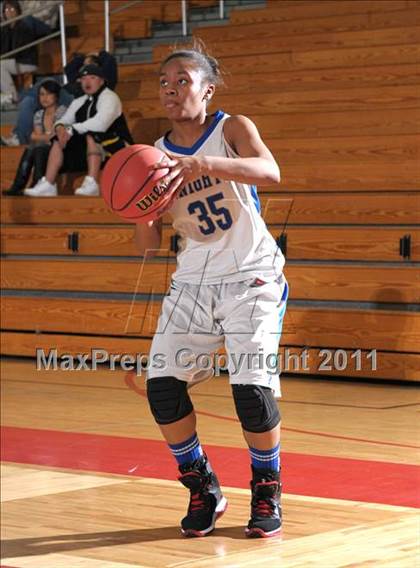 Thumbnail 2 in Brookside Christian vs Turlock Christian (CIF SJS D5 Semifinals) photogallery.