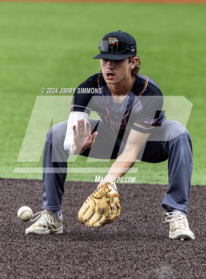 Thumbnail 1 in Althoff vs Wesclin (IHSA 2A Regional Semifinals) photogallery.
