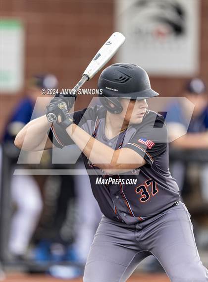 Thumbnail 3 in Althoff vs Wesclin (IHSA 2A Regional Semifinals) photogallery.