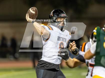 Thumbnail 2 in Edison vs. Huntington Beach (CIF SS Division 3 Round 1) photogallery.