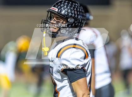 Thumbnail 3 in Edison vs. Huntington Beach (CIF SS Division 3 Round 1) photogallery.