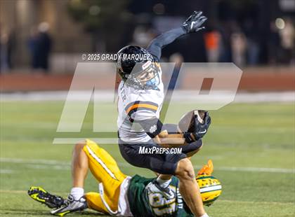 Thumbnail 1 in Edison vs. Huntington Beach (CIF SS Division 3 Round 1) photogallery.