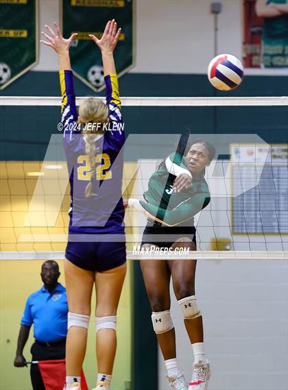 Thumbnail 2 in Pine @ Boca Raton Christian (FHSAA 1A District 14 Regional Semifinal) photogallery.