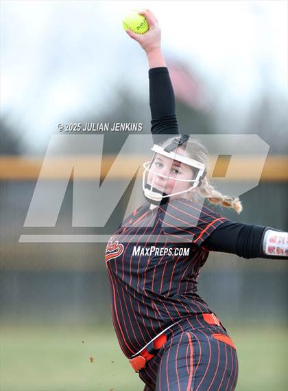 Thumbnail 3 in Idaho Falls vs. Skyview (Win The Pitch Tournament) photogallery.