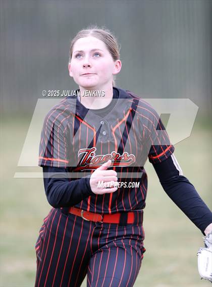 Thumbnail 1 in Idaho Falls vs. Skyview (Win The Pitch Tournament) photogallery.