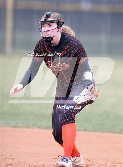 Thumbnail 2 in Idaho Falls vs. Skyview (Win The Pitch Tournament) photogallery.