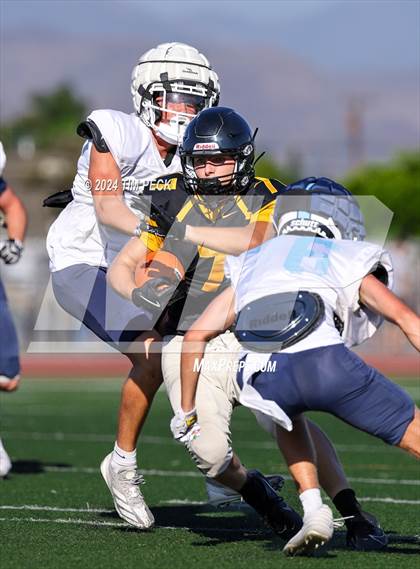 Thumbnail 2 in Corona del Mar @ Foothill photogallery.