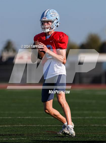 Thumbnail 1 in Corona del Mar @ Foothill photogallery.