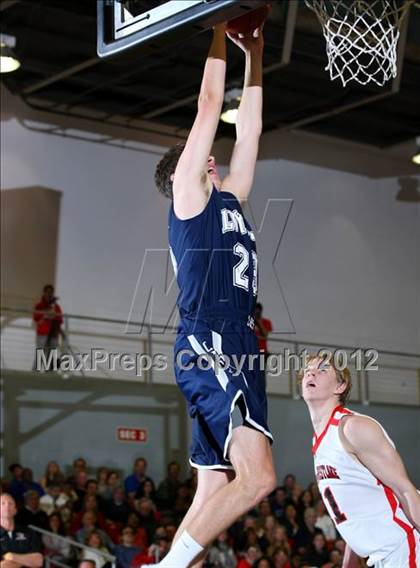 Thumbnail 3 in Loyola vs. Harvard-Westlake photogallery.