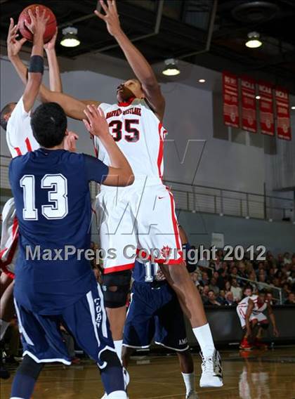Thumbnail 2 in Loyola vs. Harvard-Westlake photogallery.