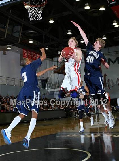 Thumbnail 1 in Loyola vs. Harvard-Westlake photogallery.