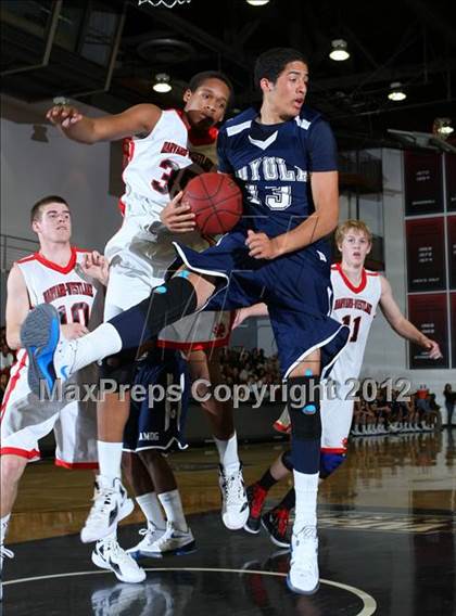 Thumbnail 1 in Loyola vs. Harvard-Westlake photogallery.