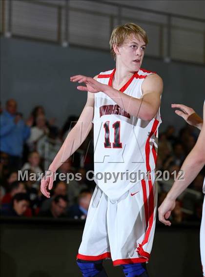 Thumbnail 1 in Loyola vs. Harvard-Westlake photogallery.