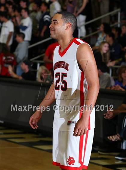 Thumbnail 2 in Loyola vs. Harvard-Westlake photogallery.