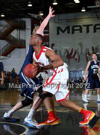 Thumbnail 2 in Loyola vs. Harvard-Westlake photogallery.