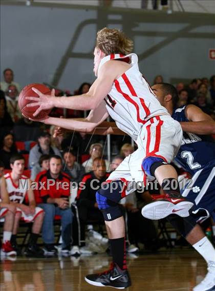 Thumbnail 1 in Loyola vs. Harvard-Westlake photogallery.