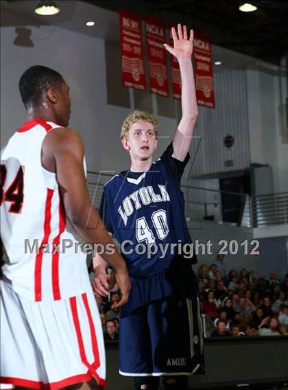 Thumbnail 1 in Loyola vs. Harvard-Westlake photogallery.