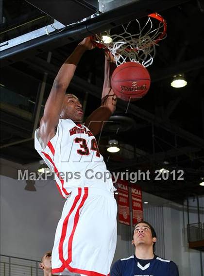 Thumbnail 3 in Loyola vs. Harvard-Westlake photogallery.