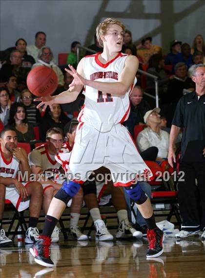 Thumbnail 3 in Loyola vs. Harvard-Westlake photogallery.