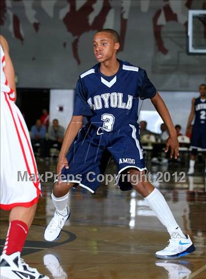 Thumbnail 2 in Loyola vs. Harvard-Westlake photogallery.