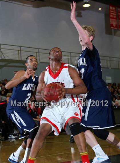 Thumbnail 3 in Loyola vs. Harvard-Westlake photogallery.