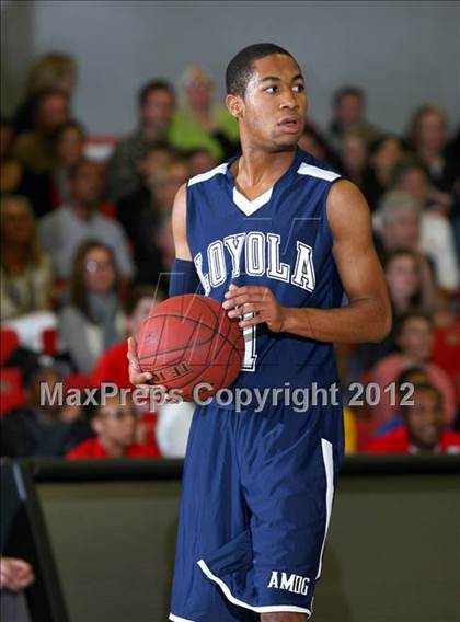 Thumbnail 1 in Loyola vs. Harvard-Westlake photogallery.