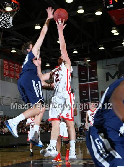 Thumbnail 1 in Loyola vs. Harvard-Westlake photogallery.