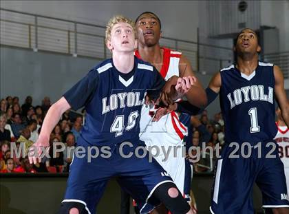 Thumbnail 3 in Loyola vs. Harvard-Westlake photogallery.