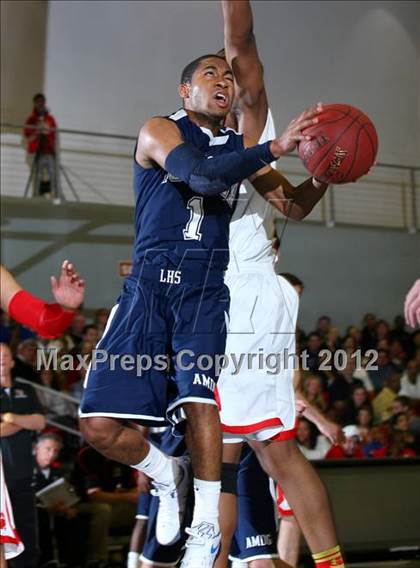 Thumbnail 2 in Loyola vs. Harvard-Westlake photogallery.