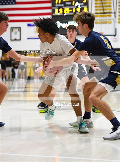 Thumbnail 1 in Mullen @ Arapahoe photogallery.